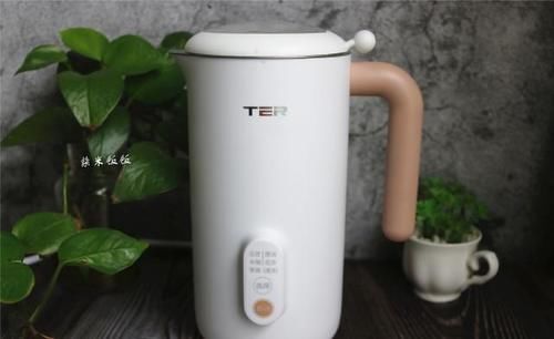  饮料|三伏天别喝饮料了，学87岁奶奶做豆浆，清热去火，营养好喝