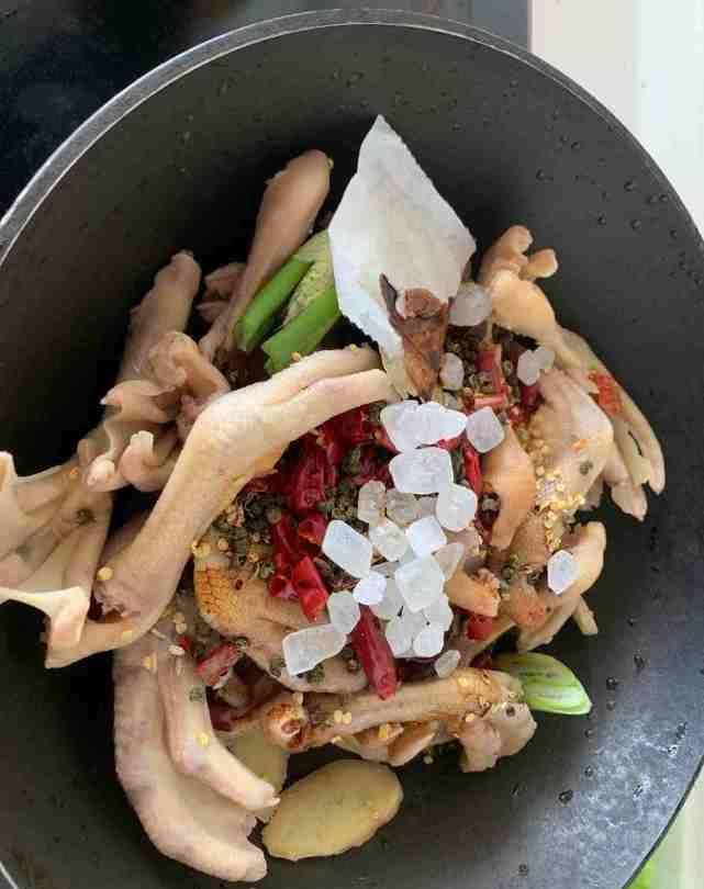  入味|一道超级下饭的菜，制作简单，香辣入味，好吃到根本停不下来！