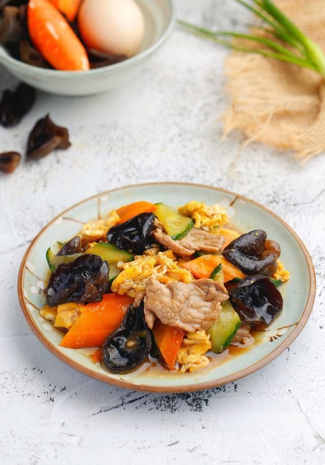 传统|这菜是传统名菜，荤素搭配，营养丰富，孩子超爱吃