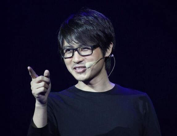  抢救|网曝韩寒赛车场突生意外，称摄影师被撞抢救凶多吉少，消息疑点多