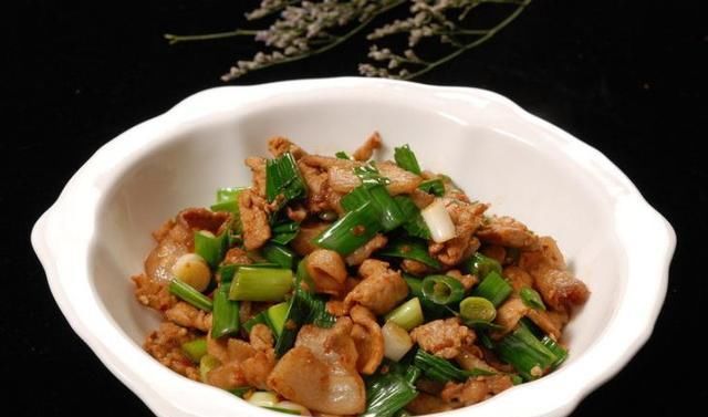  肥肠|蒜爆肉片、糖醋鱼块、干煸土豆、干煸牛肉、干煸肥肠的详细做法