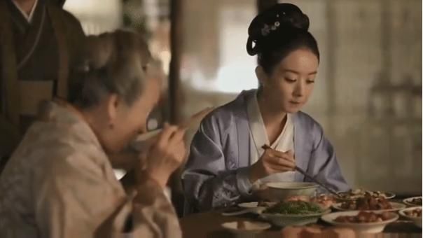  赵丽颖|赵丽颖后悔接《中餐厅》吗？不但没吸粉，还暴露性格缺点