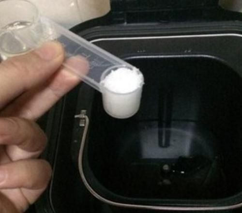  馒头|做馒头时，别只会加酵母！多加这3样，馒头白白嫩嫩，蓬松暄软