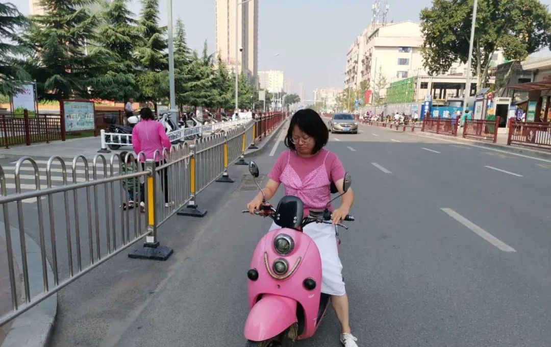 交通|非机动车逆行，不走非机动车道！今天这些人上榜了！