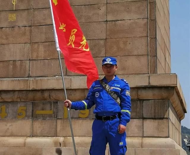  追捕|战友追捕逃犯中牺牲，女儿刚出生两个月！