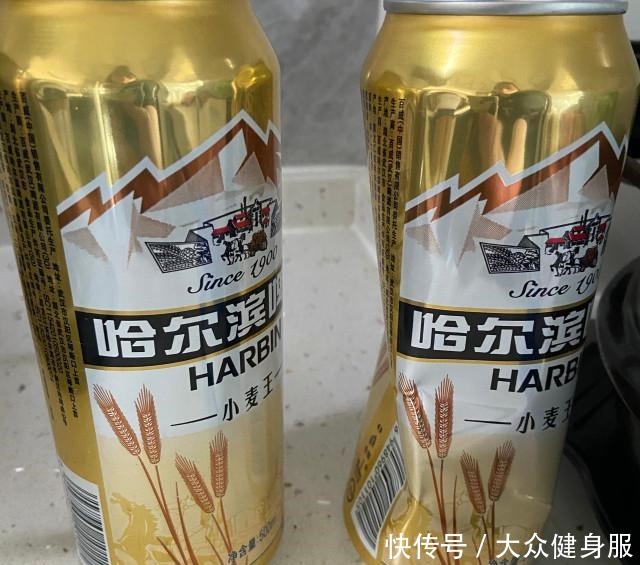 小龙虾|麻辣小龙虾和蒜蓉小龙虾,好吃到吮指