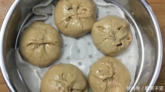  馒头|老阿姨教做开花馒头，不揉面不擀面，操作简单还个个都开花