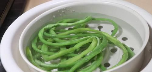  做法|麻酱豆角，做法简单，夏天必备凉菜