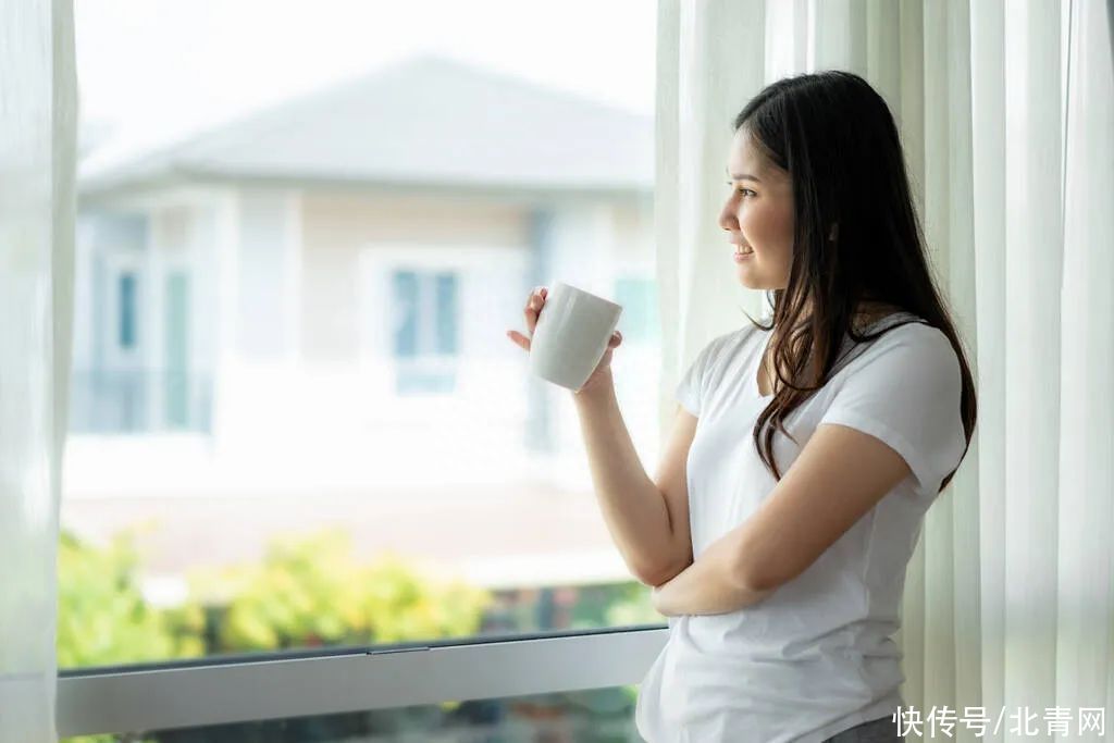 饭后最好的养生方法(饭后最养生5分钟，你在干嘛？最该做的不是喝茶、散步，而是这个)
