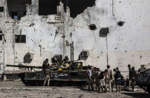 发起|答应美国停火卖油后，利比亚军阀准备再向首都发起猛攻，大军备好