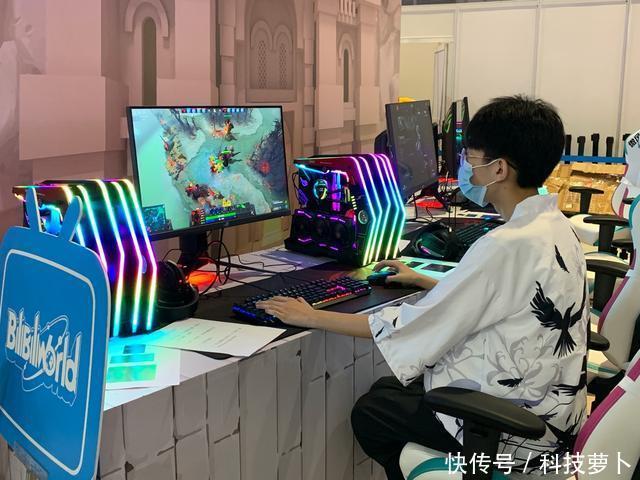 华硕主|终极信仰,硬核出击,华硕主板燃爆BW2020