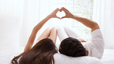 自作自受|她拼死生下双胞胎，男友却说她是个骗子：自作自受