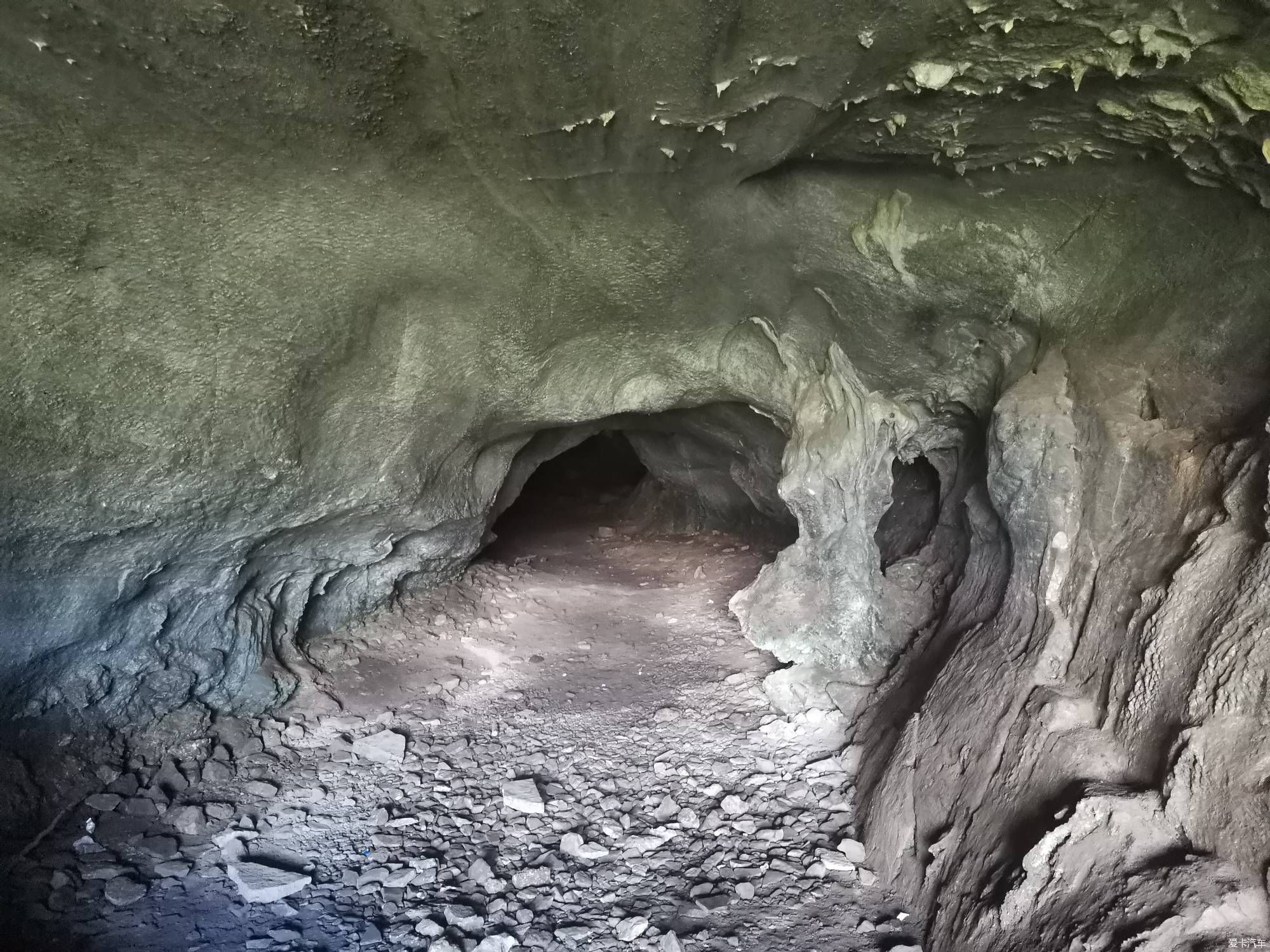  彩虹洞|【鹿卡带你去旅行】刺激的挑战自我