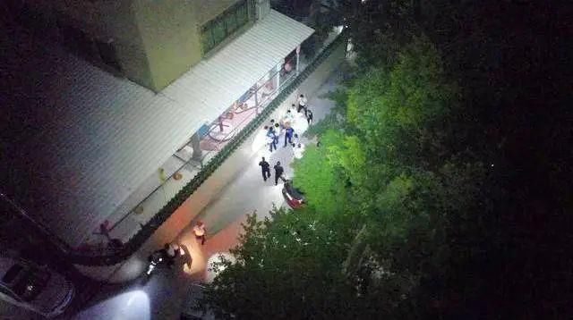  赌窝|无人机排查确认赌窝位置，汕头公安捣毁一赌窝抓获28人