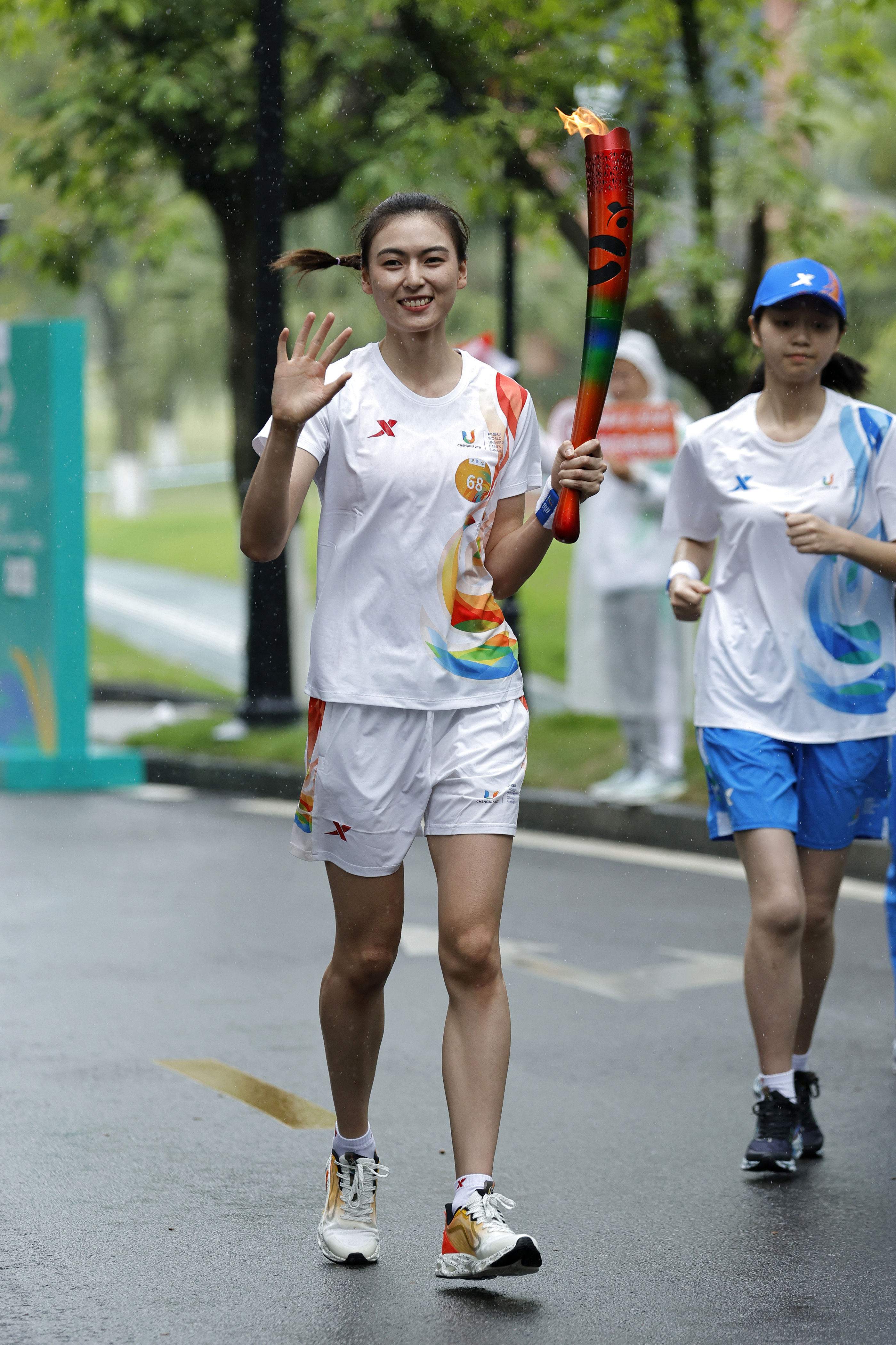 成都大运会｜成都第31届世界大学生夏季运动会火炬传递圆满成功