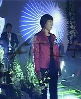 抛弃|同样是抛弃“糟糠之妻”,张国立VS赵本山,相比之下谁的手段更狠