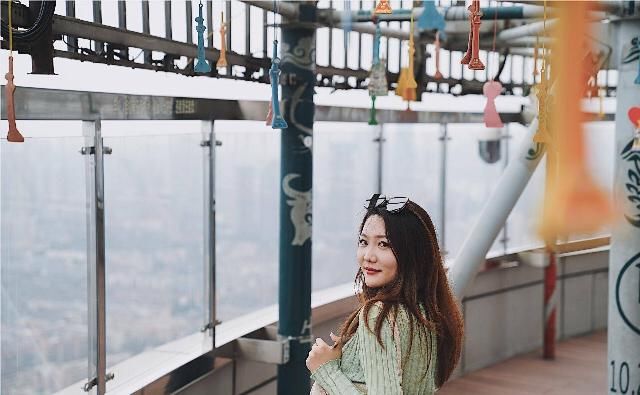  寻味|寻味成都 | 一座来了就不想走的城，一台开了就不想下的车