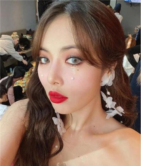  心机|孟佳画鸽子蛋眼妆？这些心机女团眼妆你都会了吗？