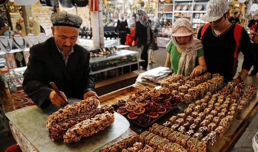 随便|土豪才能“任性”吃的3种街头小吃,随便买1斤,就是几天工资