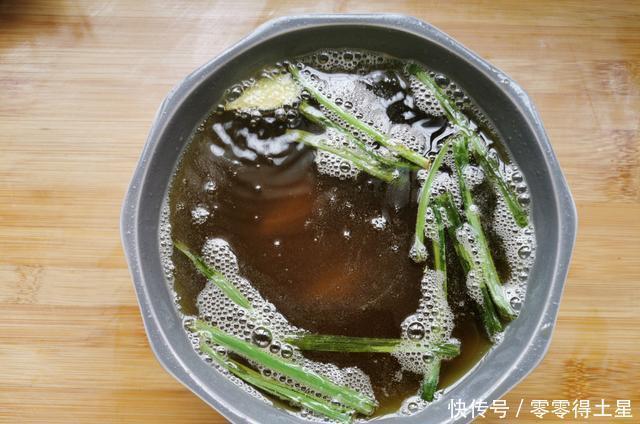  连刺|白条鱼怎么做好吃分享农村家常做法，焦香酥脆，连刺都能吃