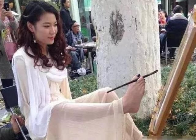  下台|《非诚勿扰》中，“无臂女孩”牵手成功后，下台被甩的她现在如何