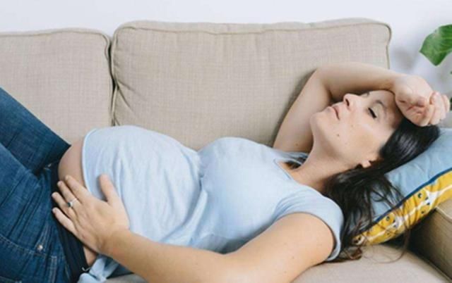 准妈妈|孕期喝水有讲究,准妈妈别乱喝,注意这五点,羊水会更清澈