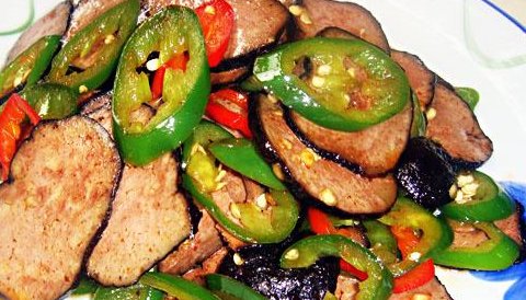  利于|口感丰富有嚼劲，香辣可口开胃下饭，一大盘不够吃