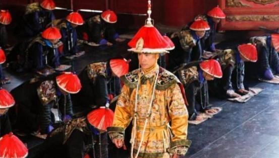 古代|古代大臣早朝制度严格,左顾右盼要掌嘴,专家:王爷上朝是胡扯