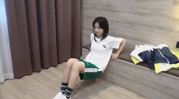  直角|你和女明星之间就是差了一个直角肩