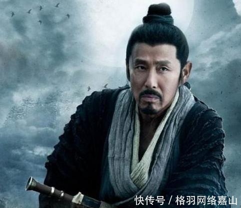 却说|皇帝刚登基,当年一救命恩人便前来投靠,皇帝却说:斩了