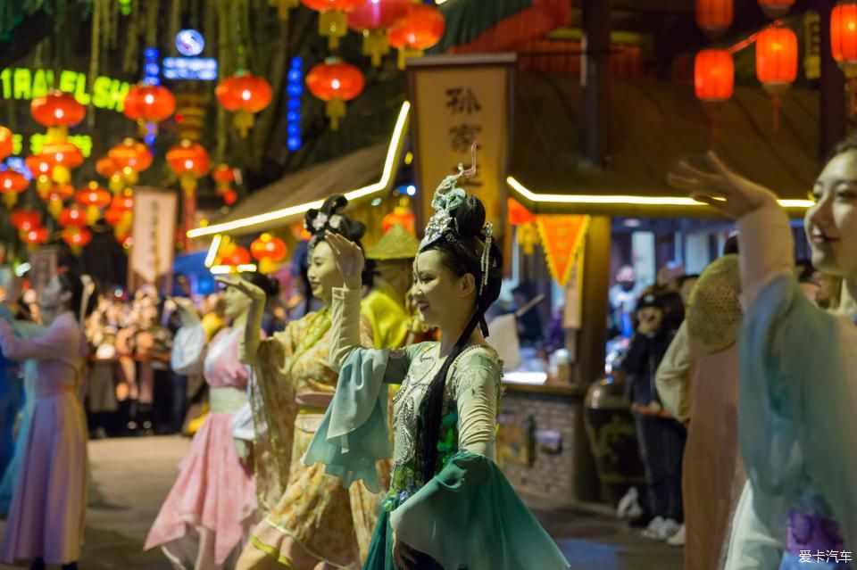 主题酒店|杭州有很多美景与动人的故事,宋城千古情的表演也非常震撼