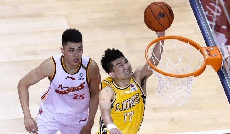 本场比赛|16投12中狂砍28+10力证第一控卫，6失误太扎眼，孙铭徽变搅局者