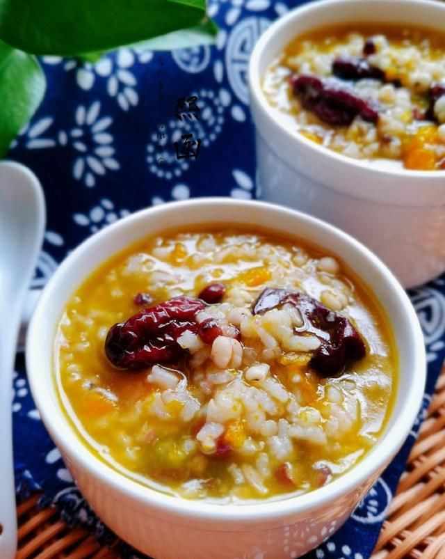  食材|秋后南瓜正当时，加入这4种食材一起煮，香甜软糯真好喝