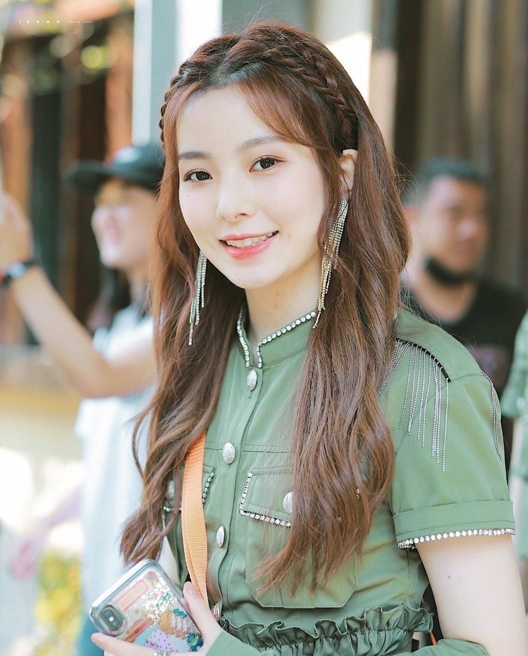  把握|在《炙热的我们》总决赛上，硬糖少女需要把握三个机会