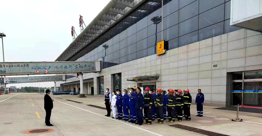 济宁机场组织开展防汛应急处置演练