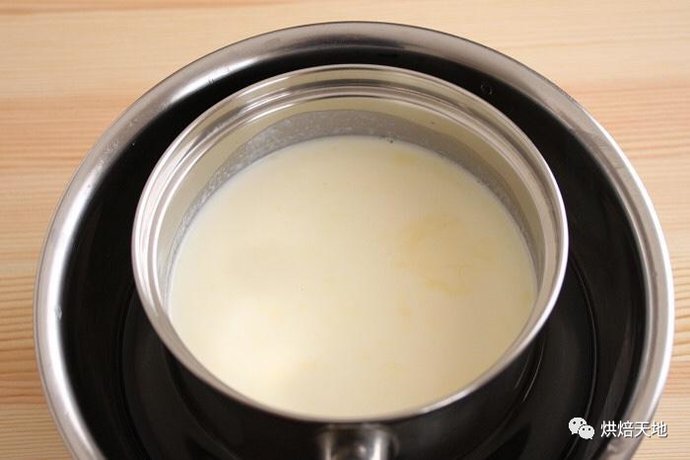 炼乳|夏日免烤小甜点，草莓炼乳布丁，香甜Q弹唇齿留香