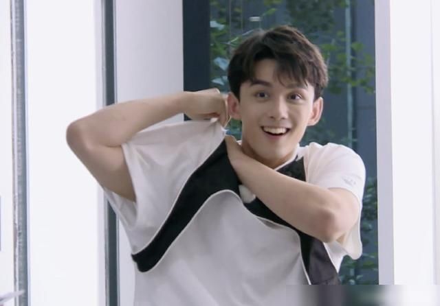  孩子|蔡徐坤演反派成功，baby直接挑战阚清子，臂力都是抱孩子练出来的