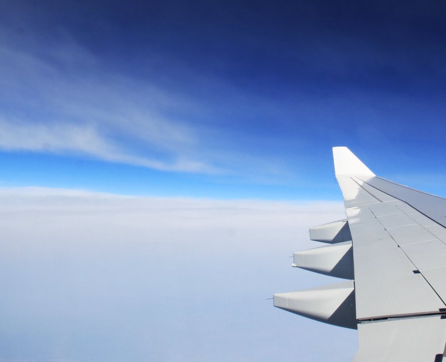 盗窃|知名艺人航空里程接连被盗刷 律师：盗窃他人里程或将获刑