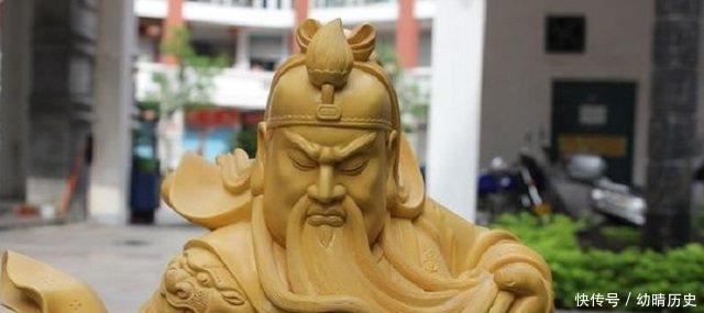  如今|关公一生杀人无数，如今雕像为何总是闭着眼，专家一句话道出原委