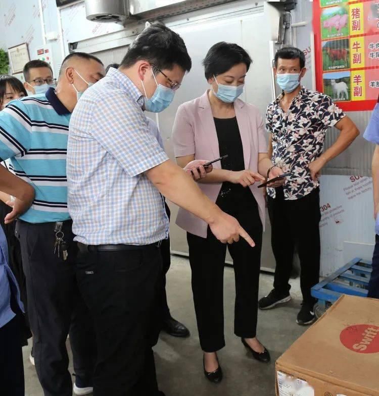  邱华萍一行|邱华萍局长赴苍南开展 “三服务”活动