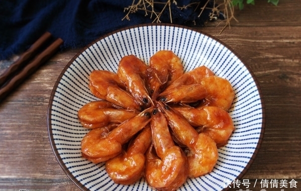 舌头|大虾别只用水煮,一道网红菜,8分钟搞定,好吃到舌头都要掉了!