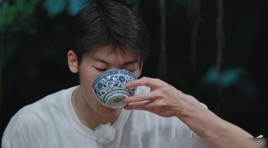 许光汉|许光汉能干又能吃，这个男人有点可爱？