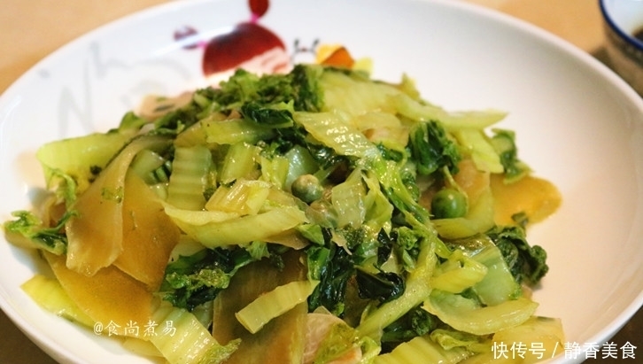 上桌|周末做了这顿午餐,三种口味猪大肠端上桌,米饭煲好后一粒未动