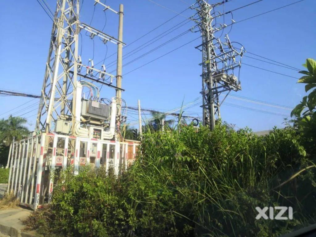  红绿灯|东江高新区这红绿灯人行道存在安全隐患……