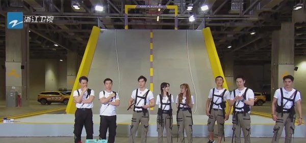  魏大勋可|跑男“最大牌”嘉宾, 开场30分钟才现身, 全程话最少却镜头最多