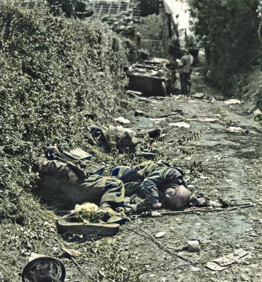 噩恶|二战老照片:“铁拳”是盟军坦克的噩恶,德军一种制式装备很多余