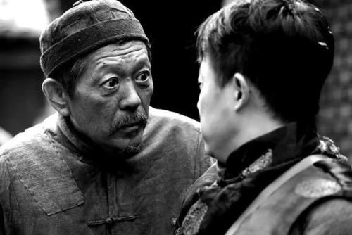  抗日|“抗日片”这样拍，没有观众会骂娘