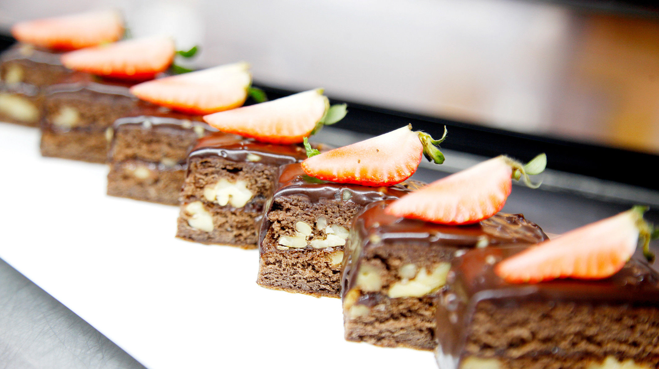  示鸡蛋|判断鸡蛋新鲜与否的4个小技巧, 西点师们注意啦