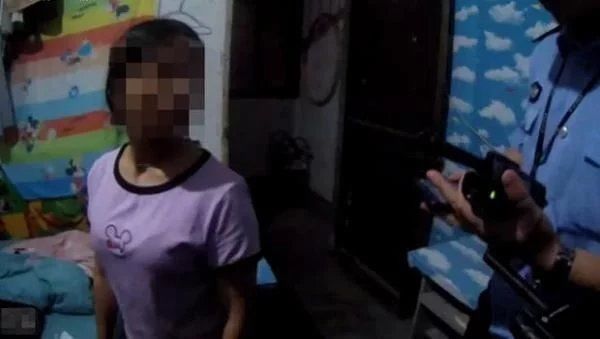 男友|因女友裙子太短，男友选择报警，并谎称自己杀了人