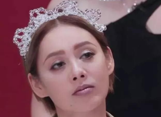 告别|告别恋爱脑和假脸姐妹,岚岚子活出她想要的人生了吗?